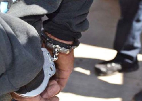 Aseguró Policía de Pátzcuaro a una persona armada, sospechoso de tentativa de robo